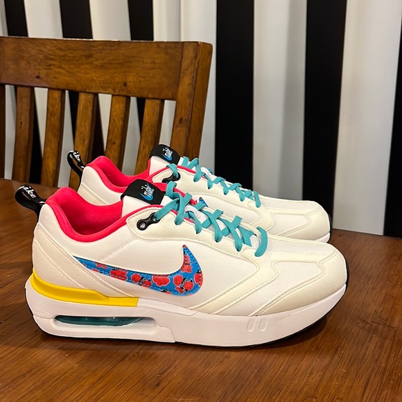 Nike Air Max Dawn shoes sneakers white Youth GS Grade school DQ7772 100 6.5 6.5Y - Picture 3 of 15